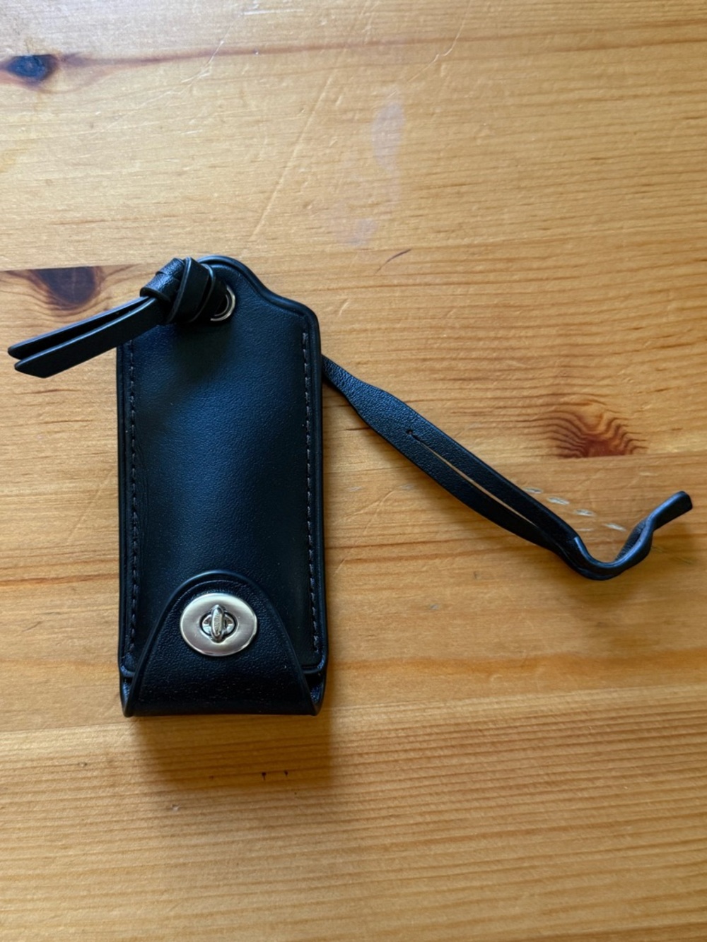 NEW Coach leather turnlock keyring charm